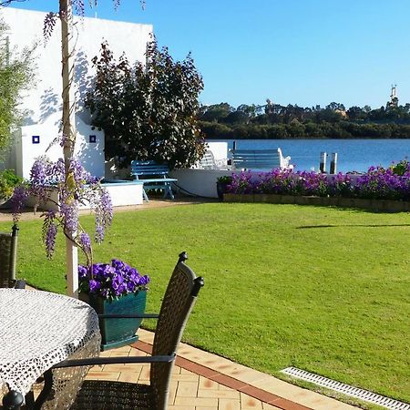 Boathouse Bunbury Bed & Breakfast Bagian luar foto