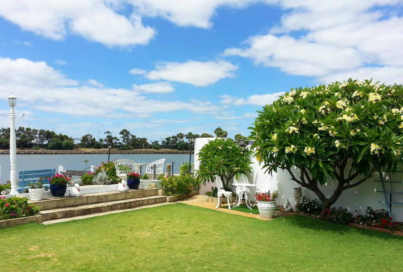 Boathouse Bunbury Bed & Breakfast Bagian luar foto