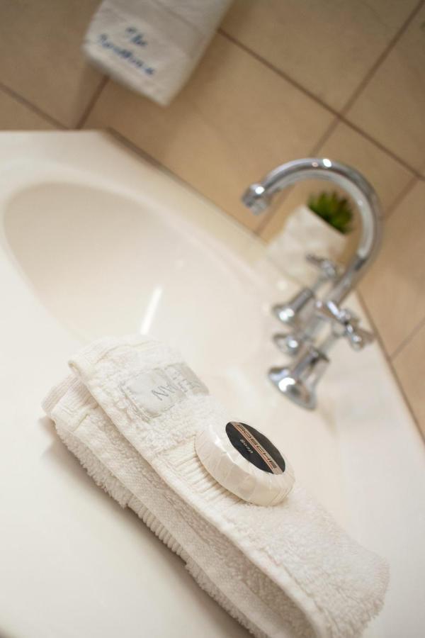 Boathouse Bunbury Bed & Breakfast Bagian luar foto